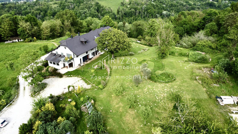 Ferme - 673 m² - 13 pièces