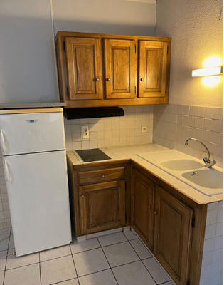 Studio - 25 m² - 1 pièce