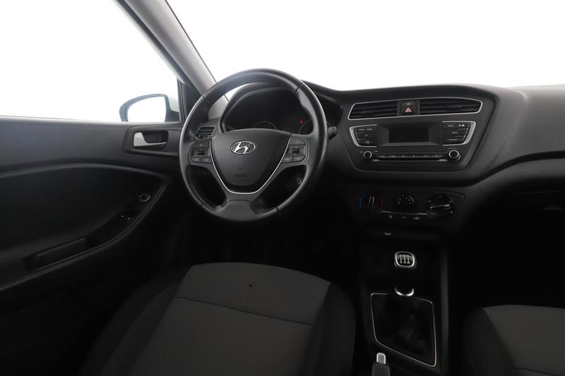 Hyundai i20 1.2 Initia 75 ch