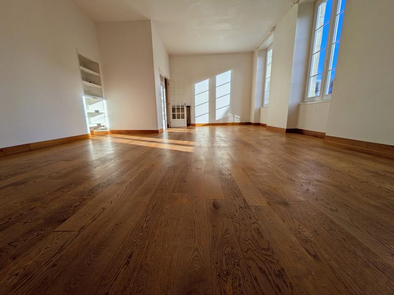 Appartement - 110 m² - 4 pièces