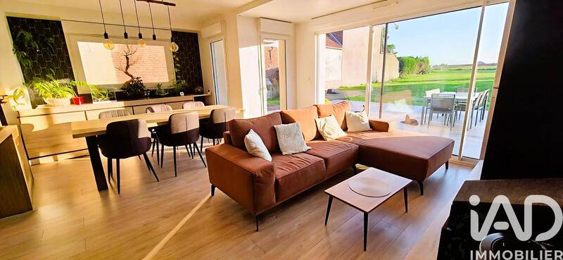 Maison - 92 m² - 5 pièces