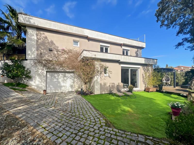 Villa - 190 m² - 7 pièces