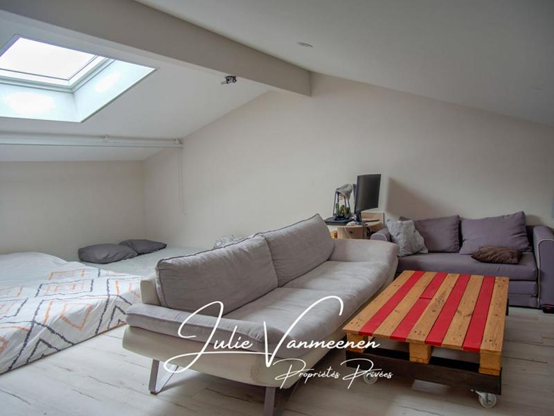 Maison - 250 m² - 7 pièces