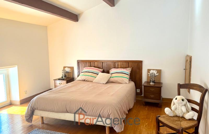 Maison - 189 m² - 6 pièces