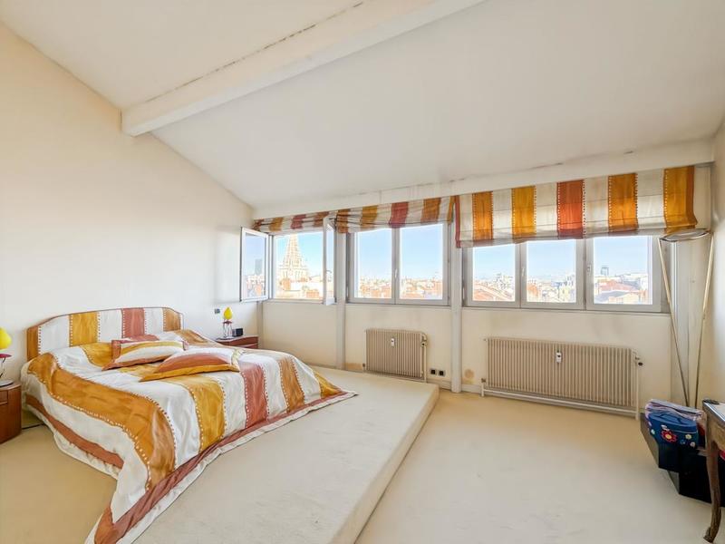 Duplex - 222 m² - 4 pièces