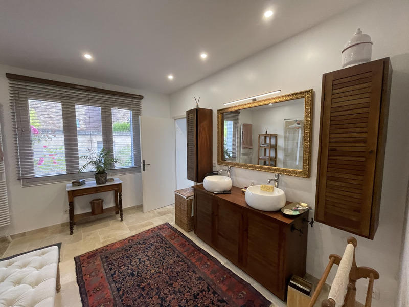 Maison - 150 m² - 8 pièces