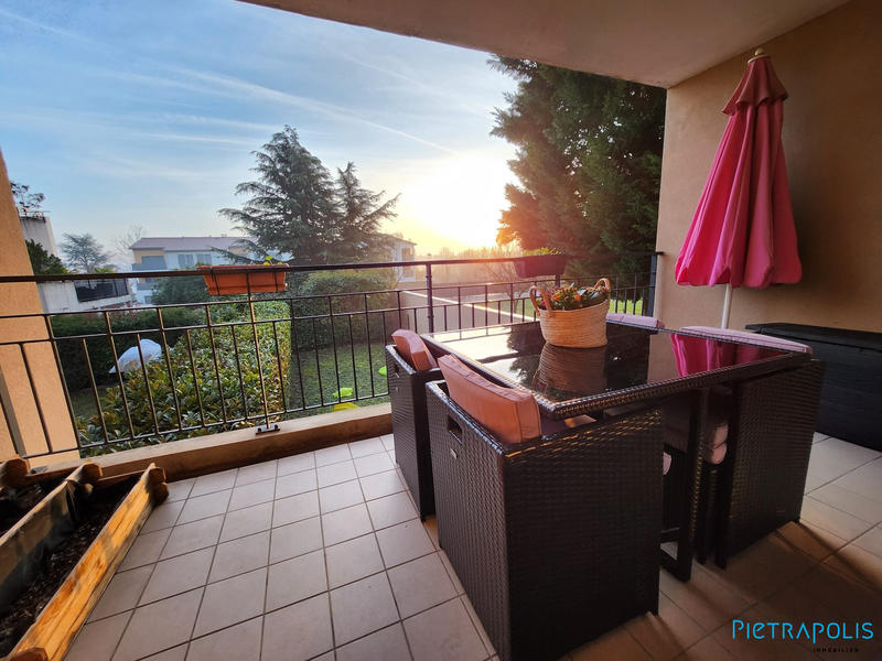 Appartement - 102 m² - 4 pièces