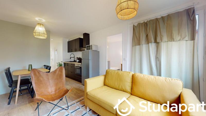 Chambre - 9 m² - 1 pièce