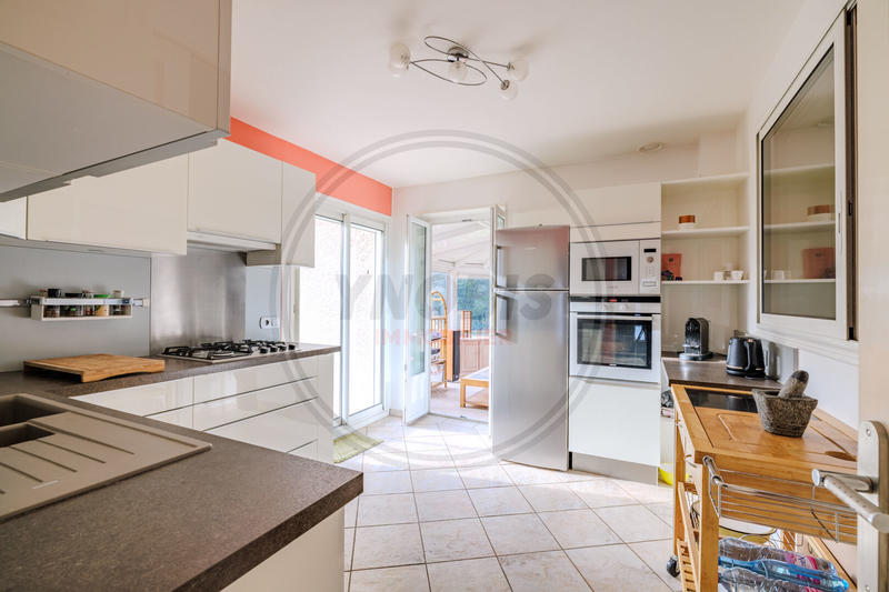 Maison - 139 m² - 6 pièces