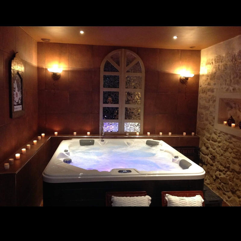 Demeure - 800 m² - 17 pièces