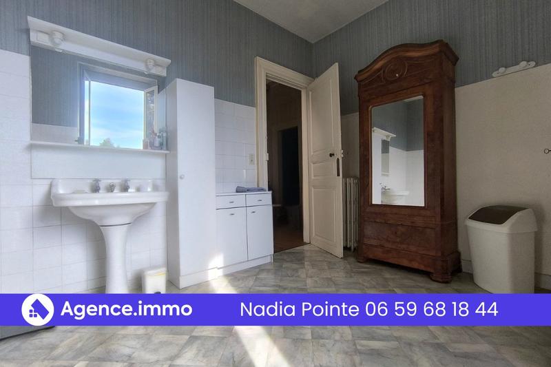 Maison - 174 m² - 7 pièces