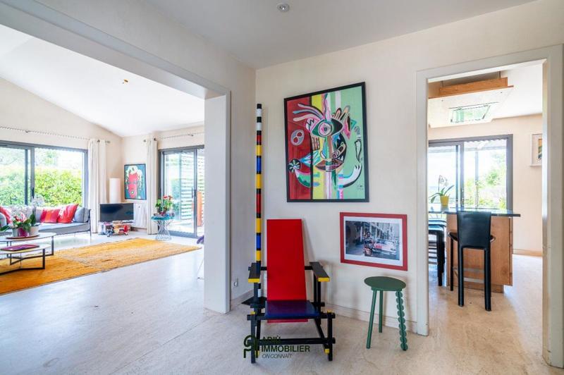 Villa - 185 m² - 6 pièces