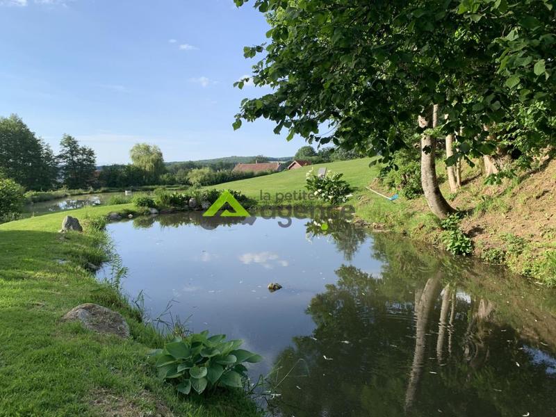 Propriété - 270 m² - 11 pièces