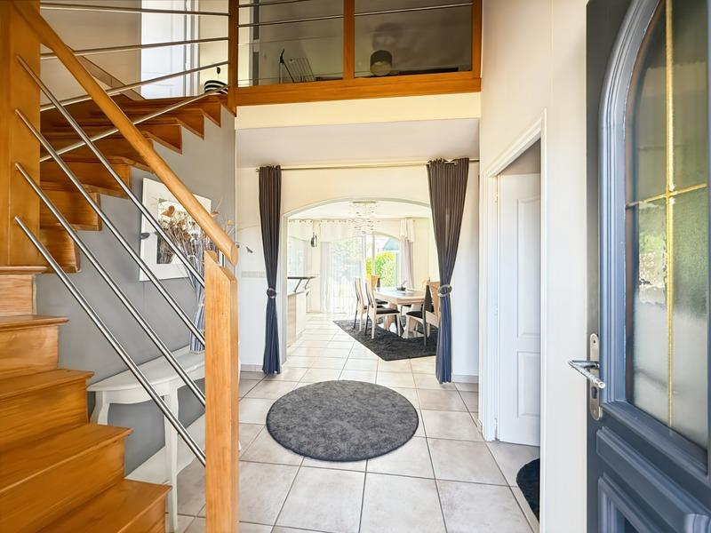 Maison - 140 m² - 7 pièces