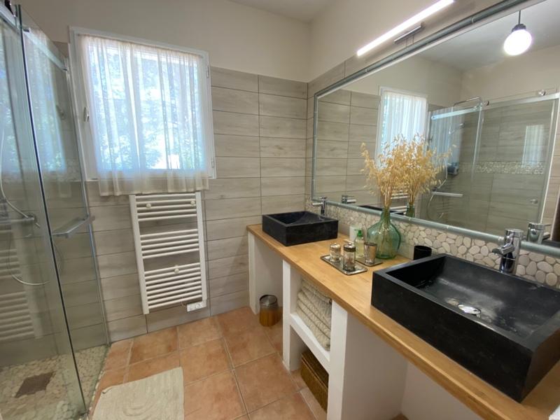 Maison - 275 m² - 10 pièces