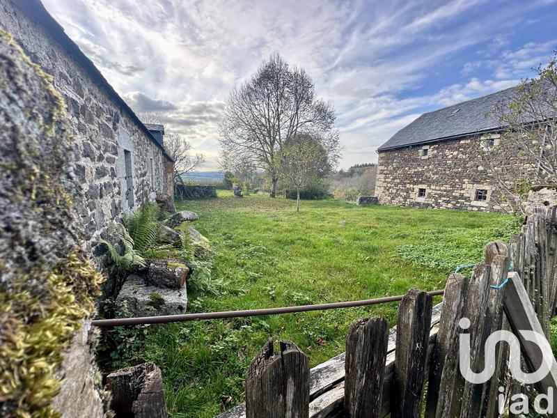 Maison - 270 m² - 11 pièces