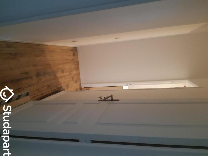 Chambre - 12 m² - 1 pièce