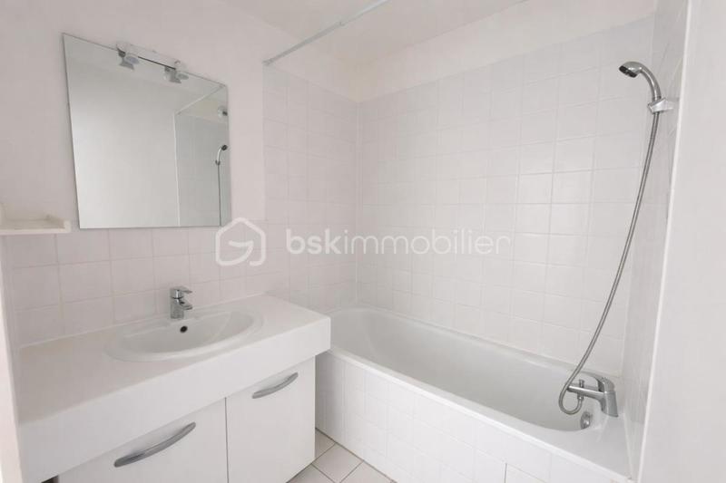 Appartement - 79 m² - 4 pièces