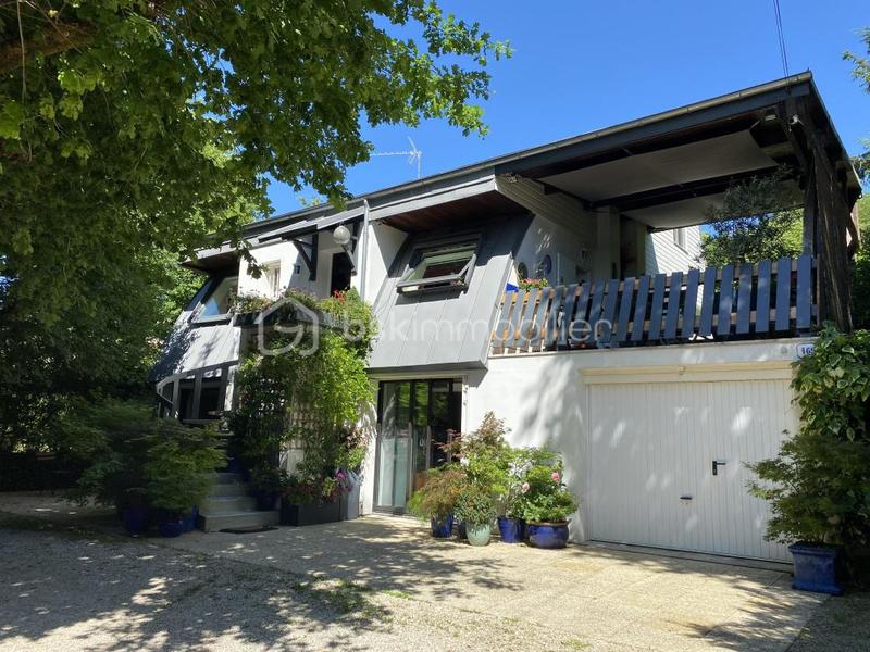 Maison d'architecte - 191 m² - 6 pièces