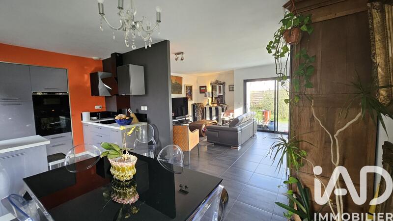 Maison - 101 m² - 4 pièces