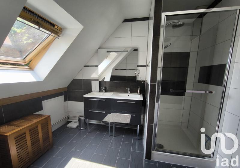 Maison - 170 m² - 7 pièces