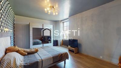 Maison - 218 m² - 7 pièces