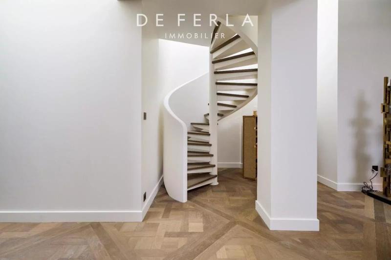 Appartement - 313 m² - 7 pièces