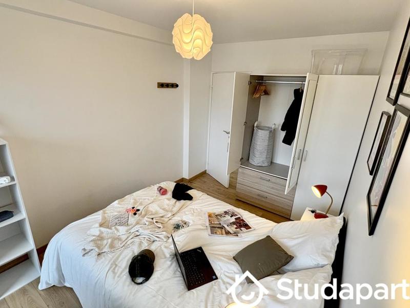 Chambre - 9 m² - 1 pièce