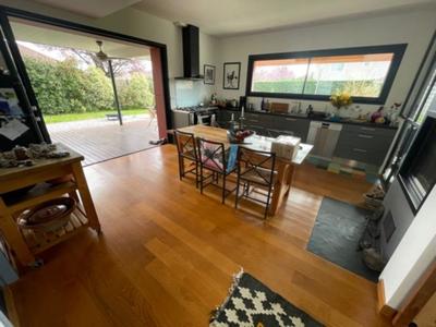 Maison - 160 m² - 6 pièces