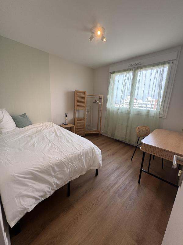 Appartement - 105 m² - 7 pièces