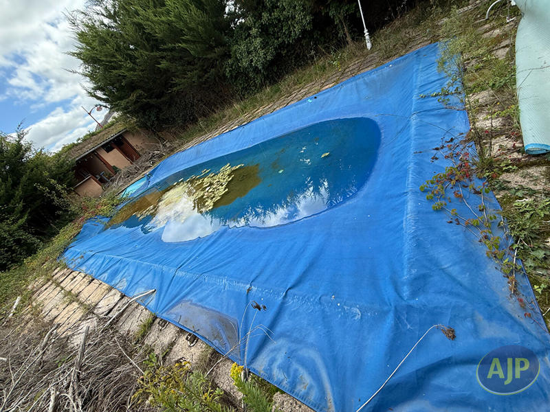 Maison - 225 m² - 10 pièces