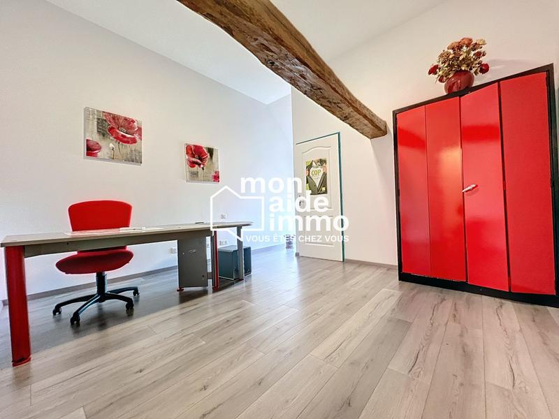 Maison - 350 m² - 9 pièces