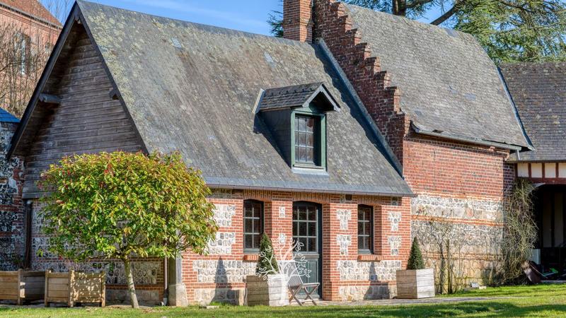 Maison bourgeoise - 311 m² - 8 pièces