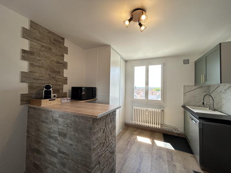 Appartement - 83 m² - 5 pièces