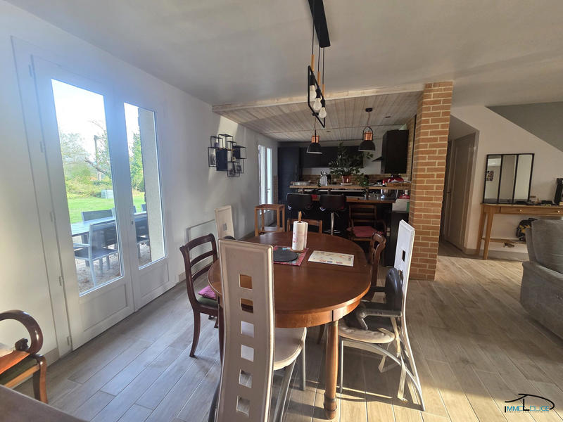 Maison - 143 m² - 5 pièces