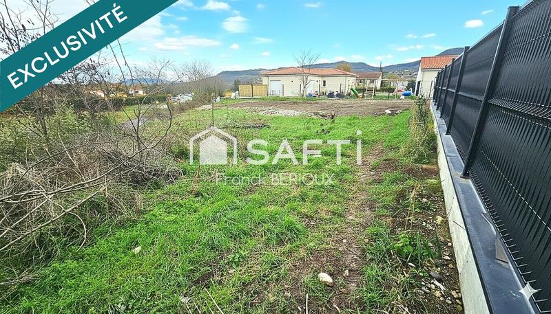Terrain - 604 m²