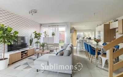 Maison - 87 m² - 4 pièces