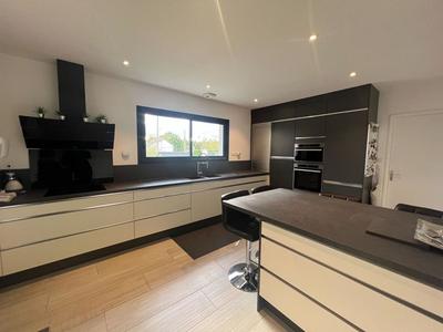 Maison - 142 m² - 4 pièces