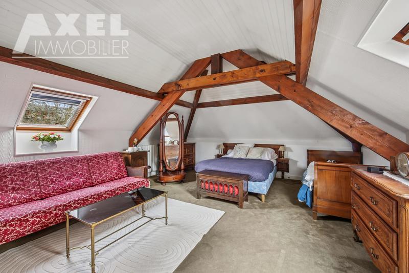 Maison - 225 m² - 6 pièces