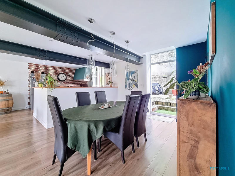 Duplex - 160 m² - 5 pièces