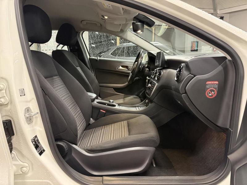 Mercedes Classe a 180 Cdi Fap Bv 7g-Dct - Berline Intuition Phase 1 / Garantie 12 Mois