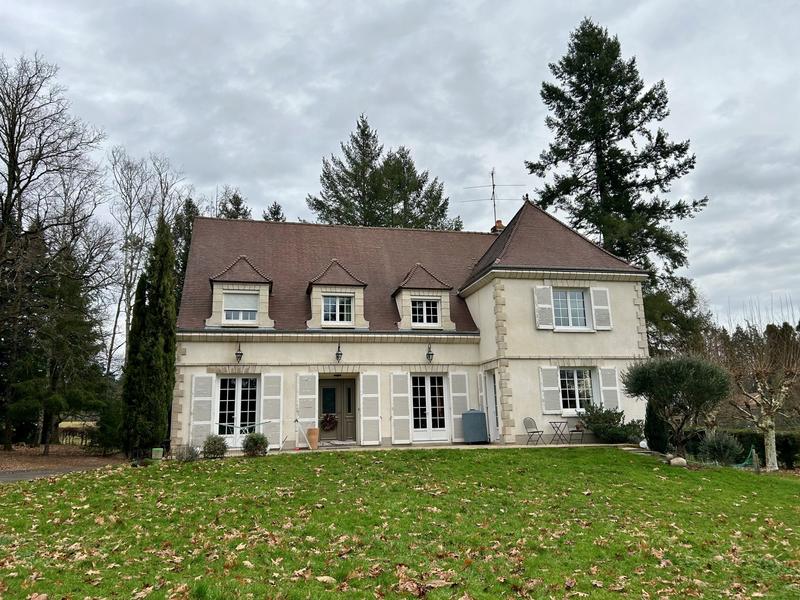 Maison - 197 m² - 6 pièces