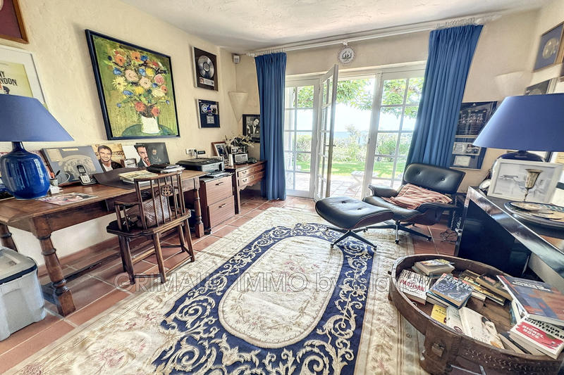 Villa - 245 m² - 6 pièces