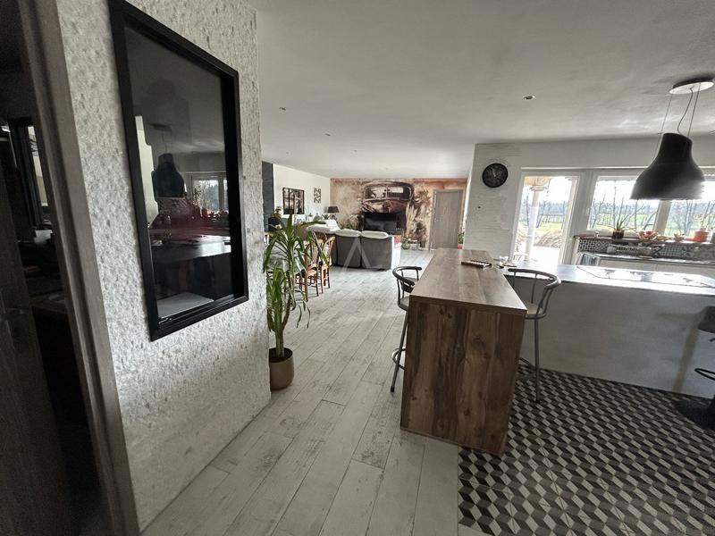 Maison - 150 m² - 4 pièces