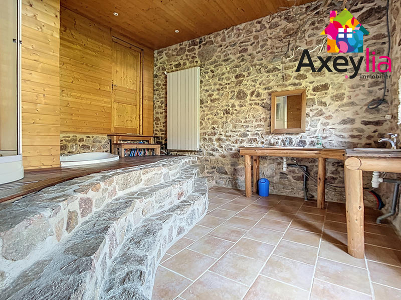 Maison - 160 m² - 6 pièces