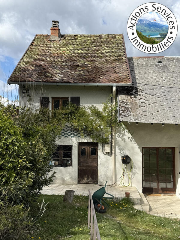 Maison ancienne - 197 m² - 9 pièces