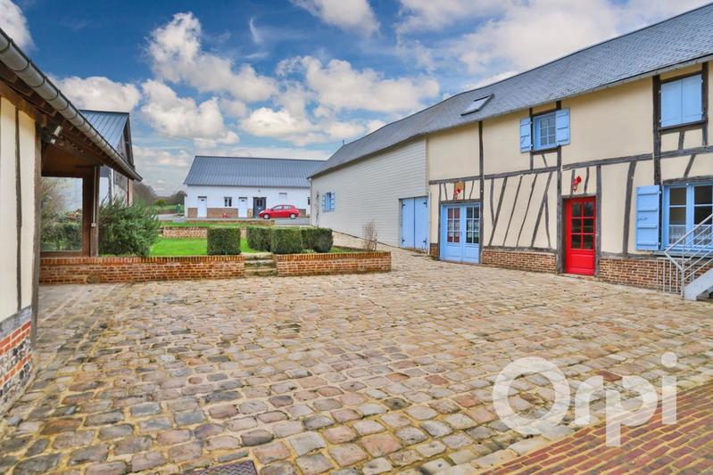 Maison - 278 m² - 10 pièces