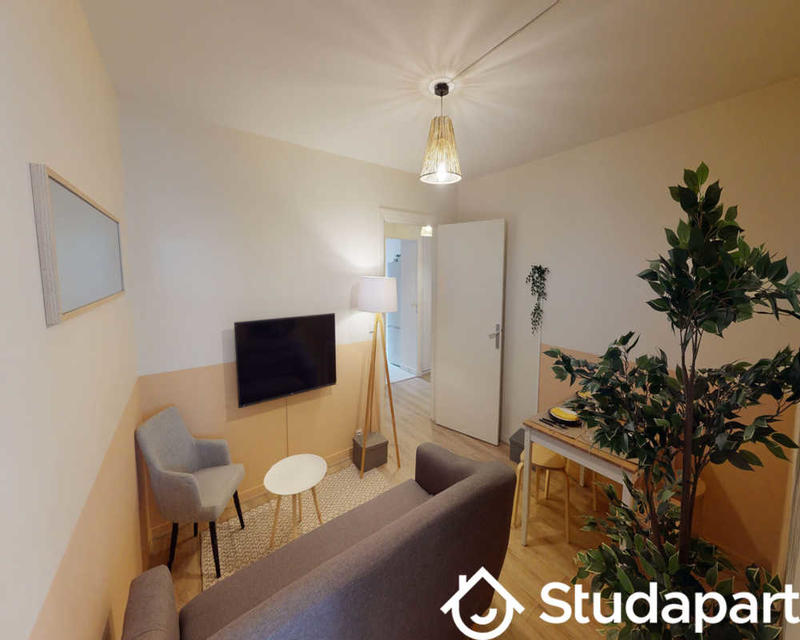 Chambre - 90 m² - 1 pièce