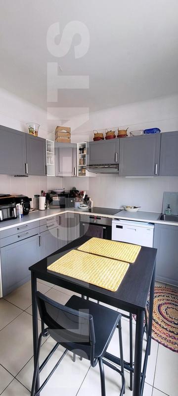 Maison - 140 m² - 7 pièces