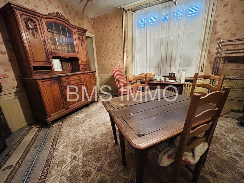 Maison - 320 m² - 7 pièces